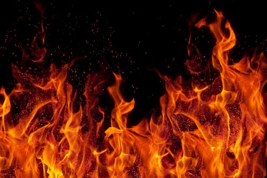 Five escape unhurt as car catches fire in Balik Pulau