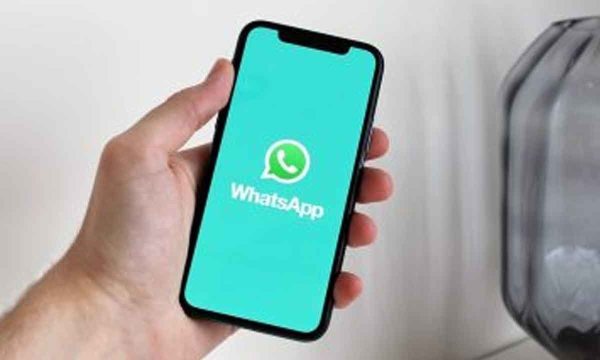 WhatsApp to show ads in updates tab