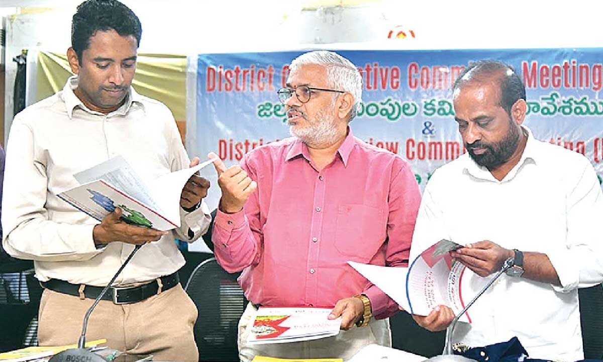 Annual credit plan unveiled with Rs 83,500 cr for NTR dist