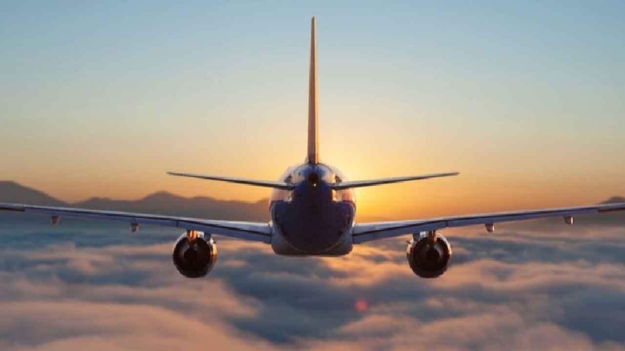 Iran extends cancelation of flights until Sunday afternoon: Ministry