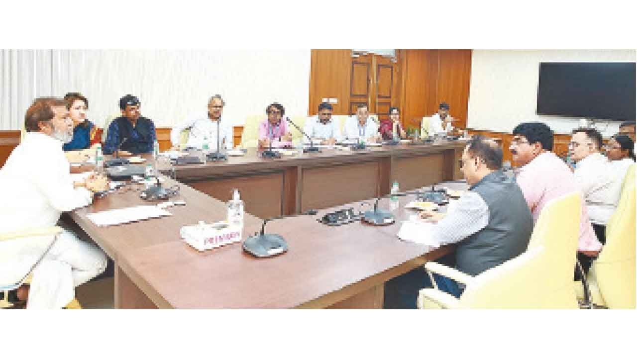 Gearing up for monsoon: Damodar calls for advanced disease surveillance