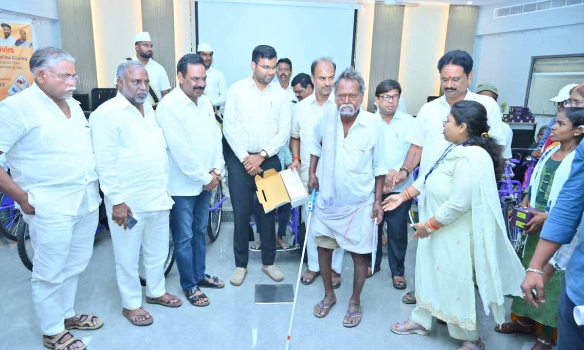 "Assistive Devices Worth ₹21.27 Lakhs Distributed to 93 Differently-Abled Persons in Gadwal".