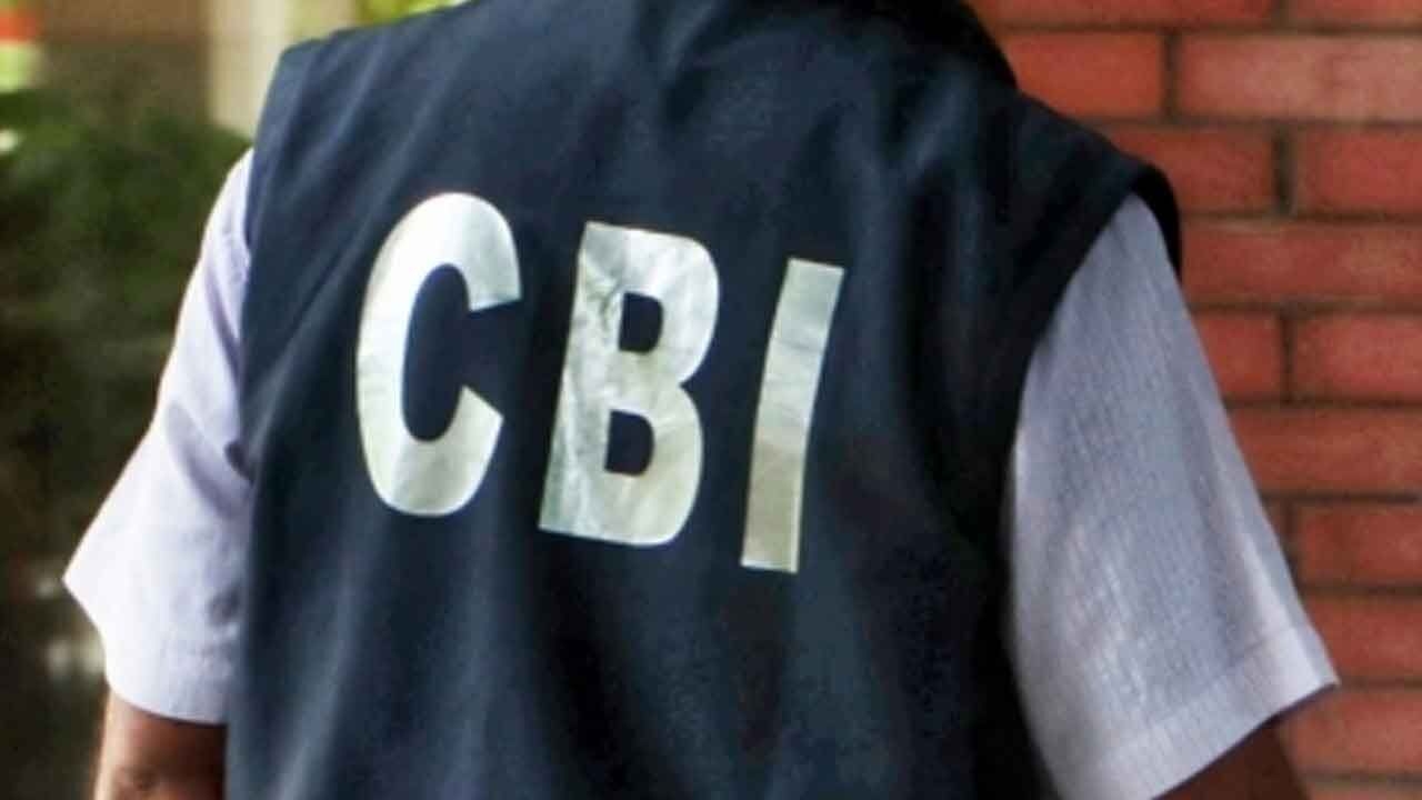 CBI busts Rs 183 crore fake bank guarantee scam, PNB official among two arrested