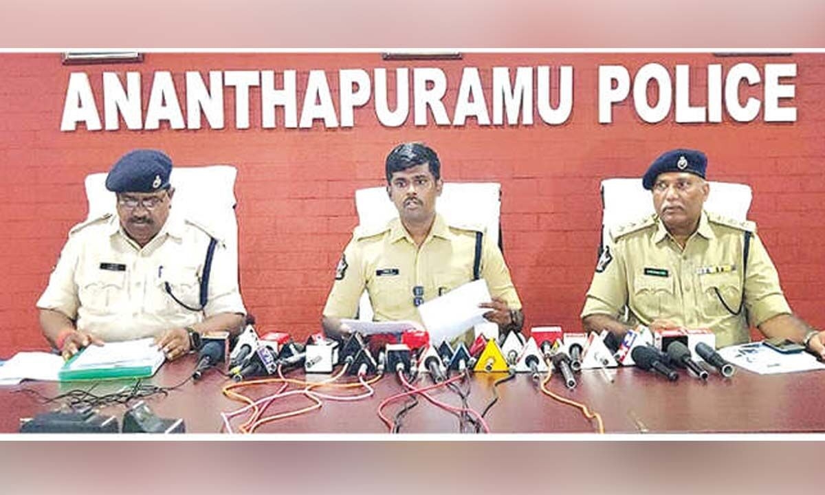 Student murder case solved in Anantapur