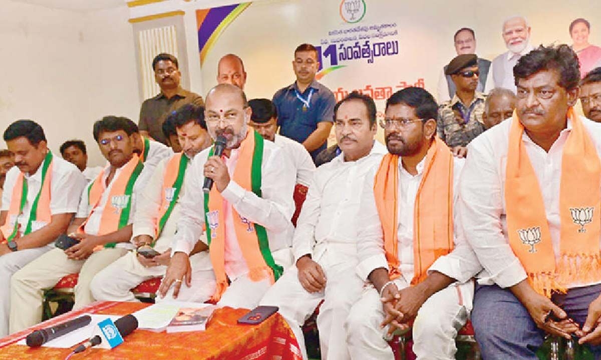 With double engine sarkar, AP's development is galloping: Bandi
