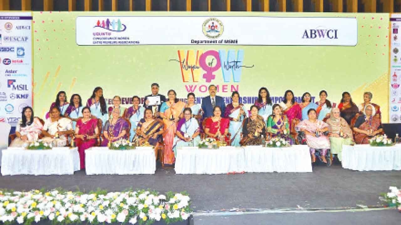 Veteran artistes honoured at Ubuntu's Women of Worth