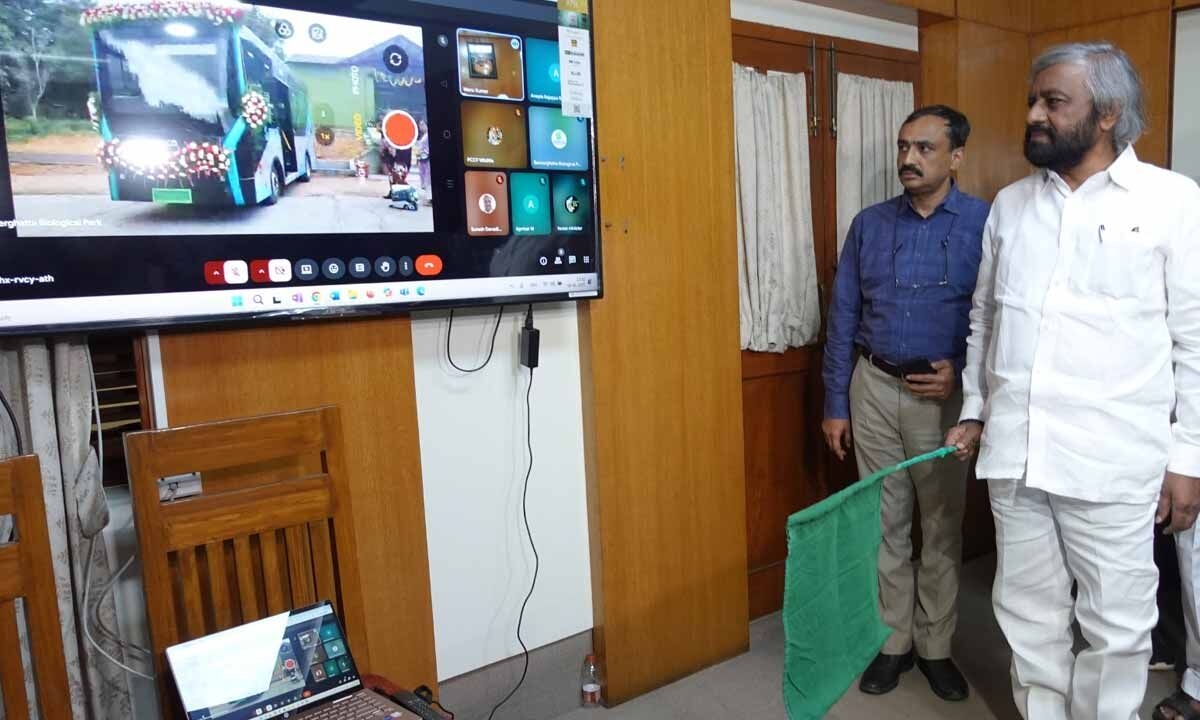 India's First Electric Safari Bus Launched at Bannerghatta: Minister Eshwar Khandre