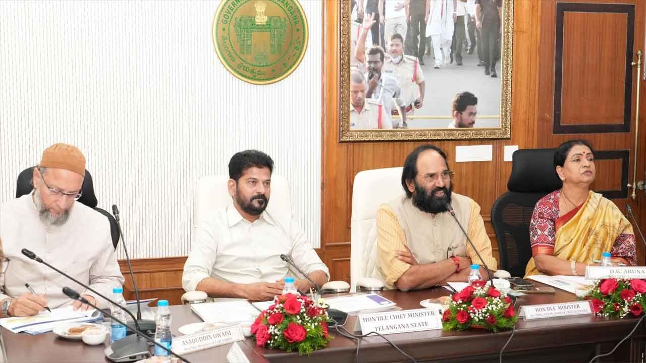 Stop Banakacharla or let us meet in court: CM Revanth to Naidu