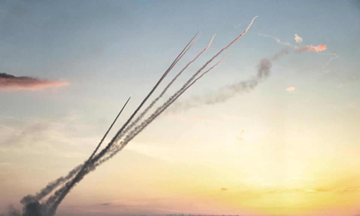 Amid Iranian missile strike, Israeli stock market surges to 52-week high