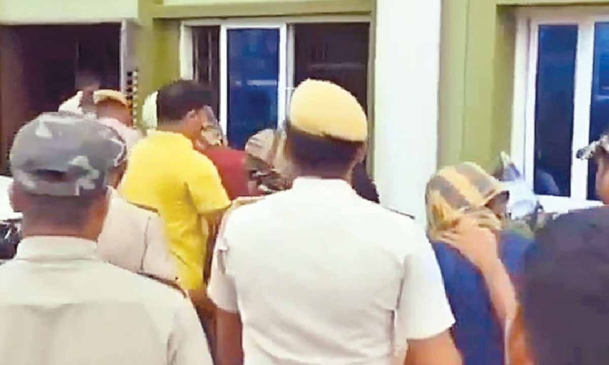 CB team visits crime spot for 2nd day, collects evidence
