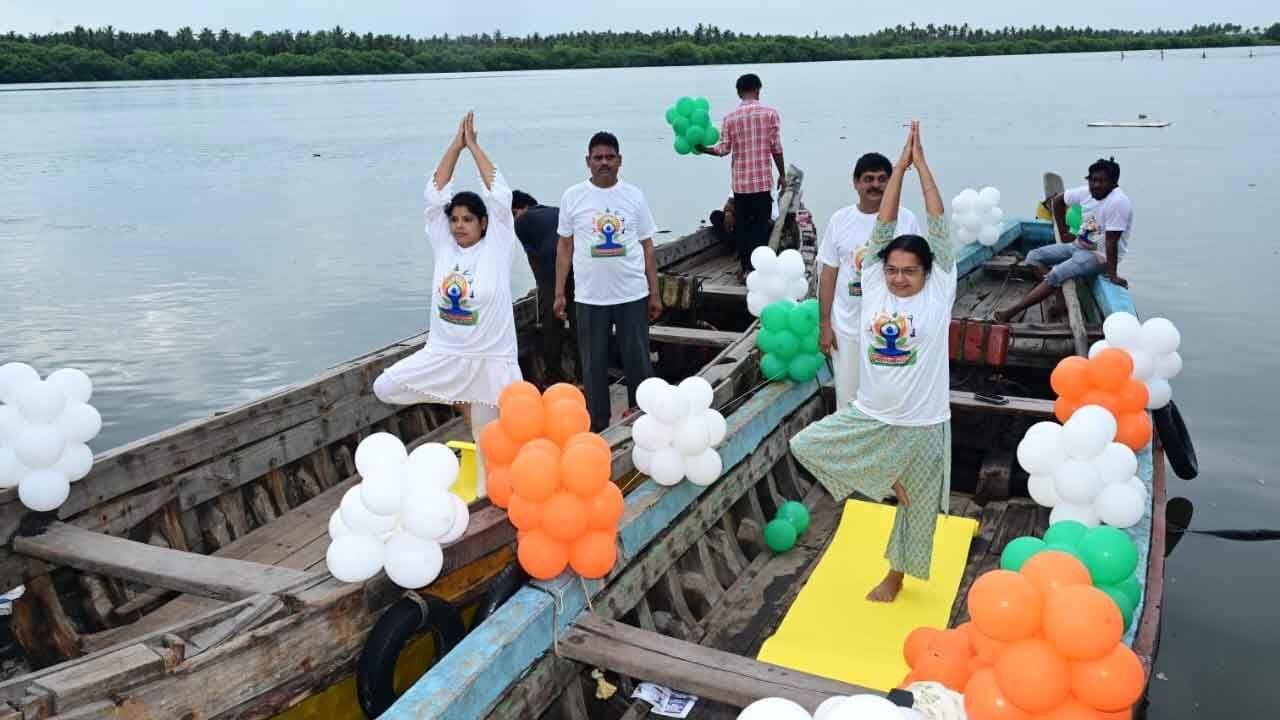Yoga on boats held in Vijayawada achieves world record