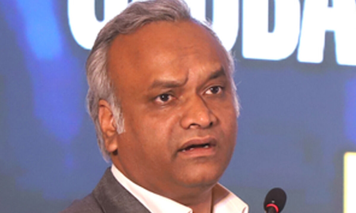 K'taka Minister Kharge writes to EAM Jaishankar seeking clarification on denial of clearance for US visit