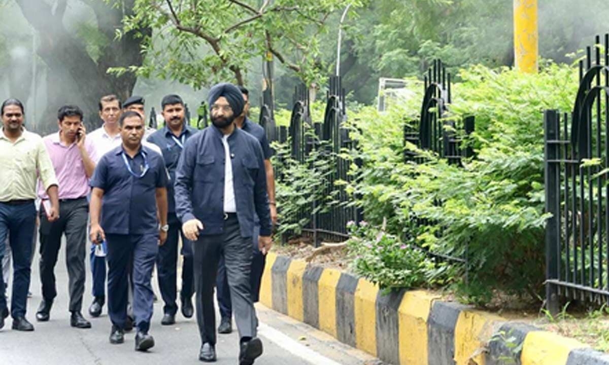 ‘Committed to clean Delhi air': Minister Sirsa after inspecting mist system