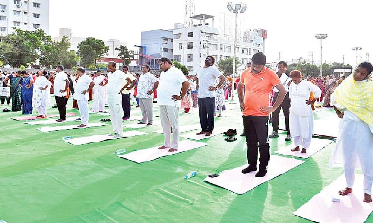 11 lakh people to perform yoga in Prakasam today