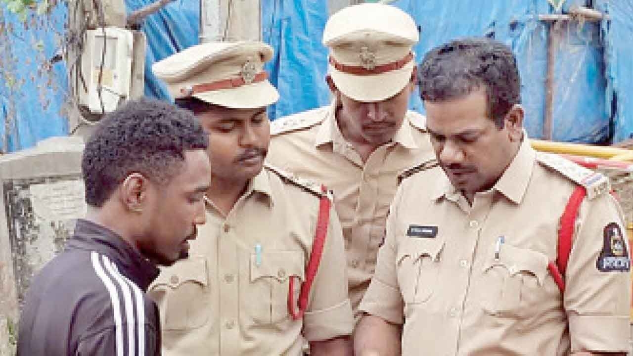Police conduct cordon and search operations in Tolichowki