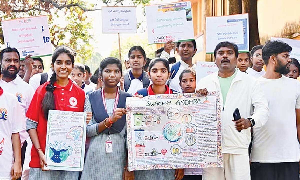 Swarna Andhra – Swachh Andhra rally held
