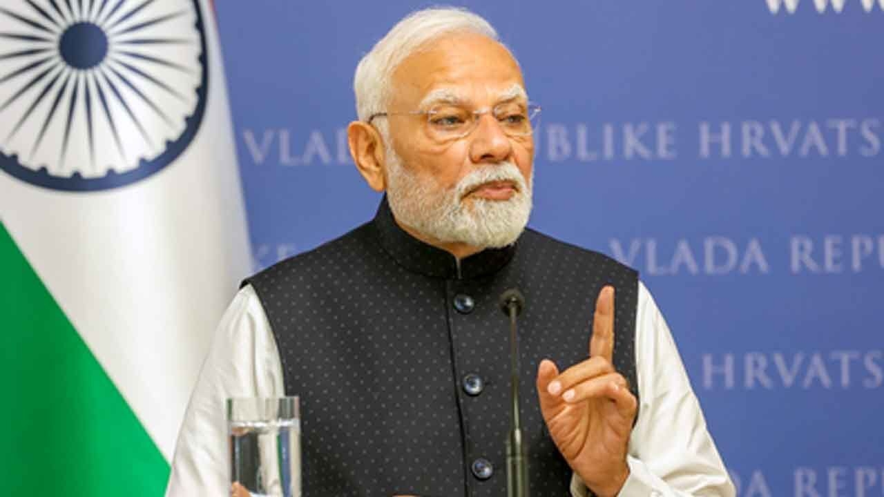 Modi calls for de-escalation, dialogue in call with Iran Prez