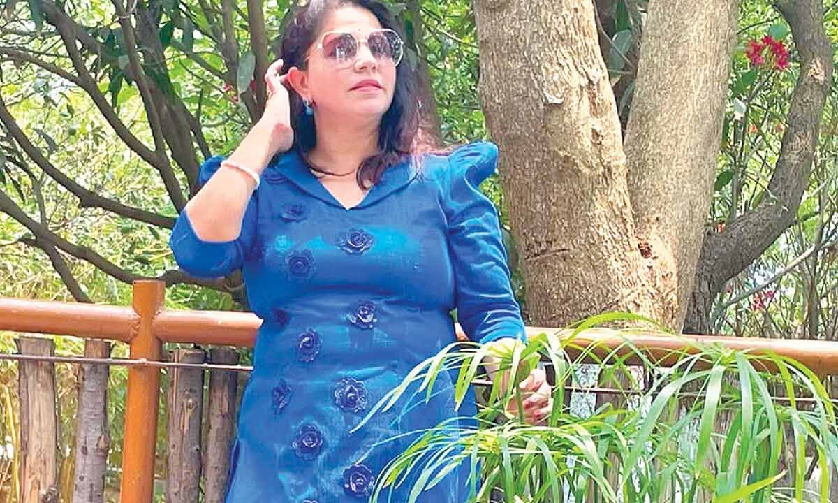 Empowering women through threads