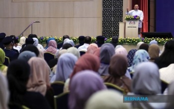 GST Not Suitable For Implementation Yet Because Rakyat's Income Still Low
