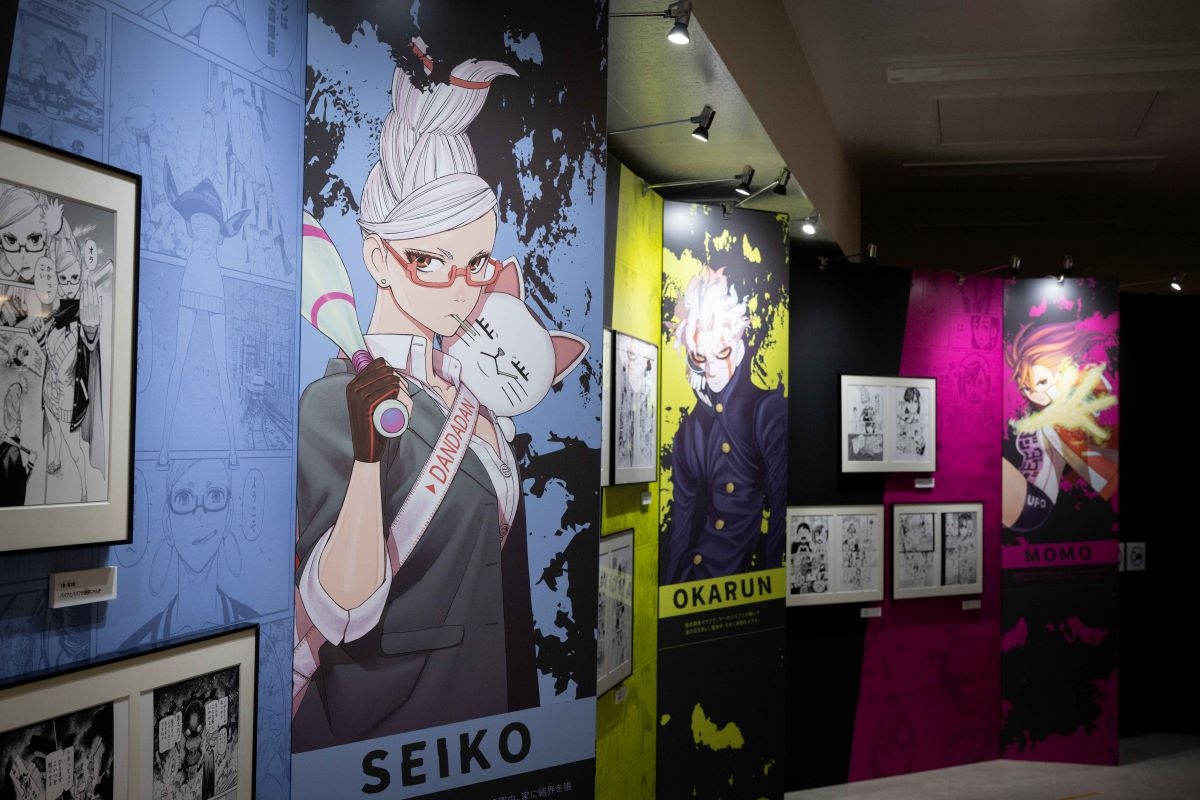 Popular Manga Dandadan Takes Over Ikebukuro with First Art Exhibition