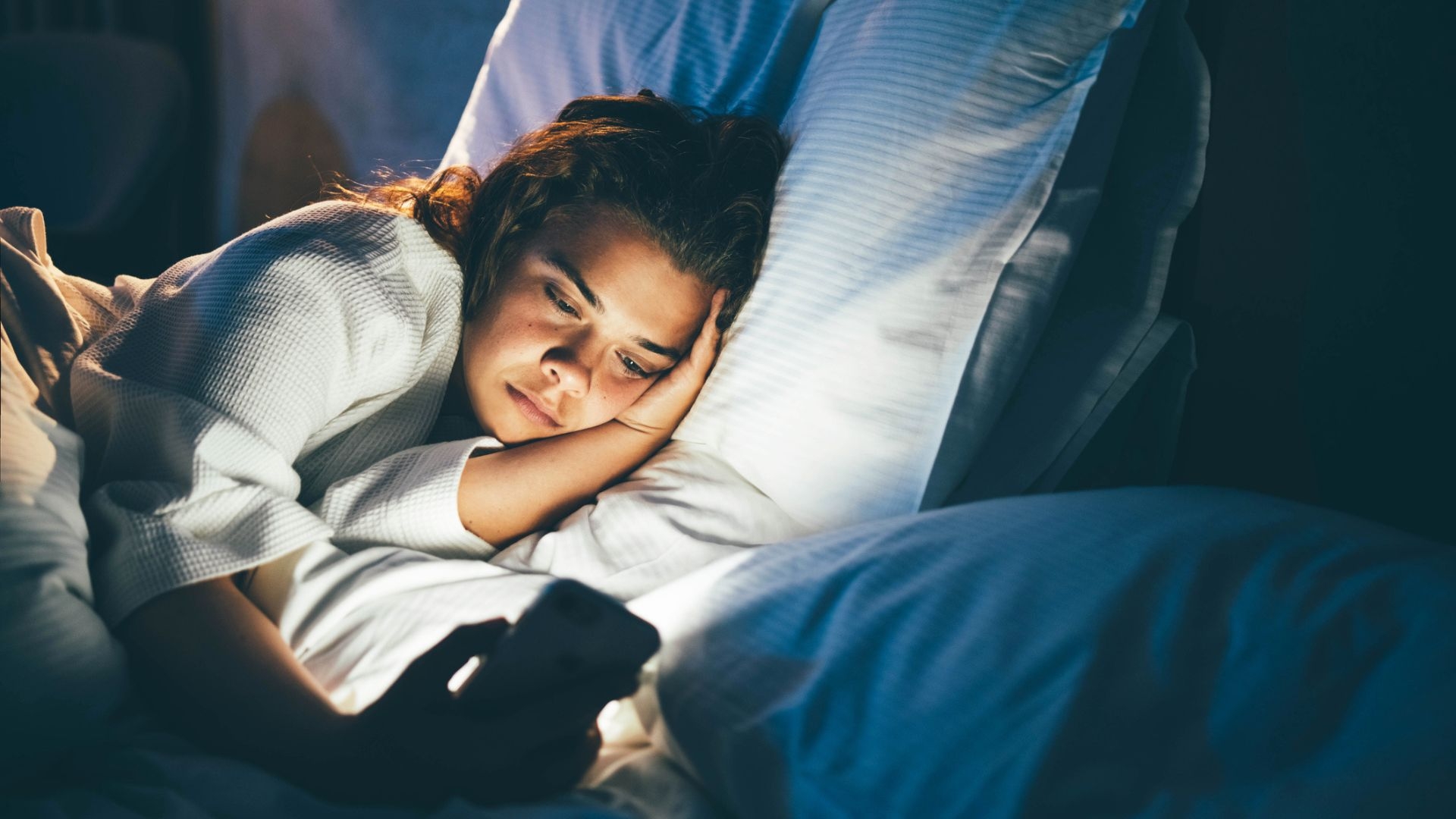 My phone is wrecking my sleep — and it has nothing to do with blue light
