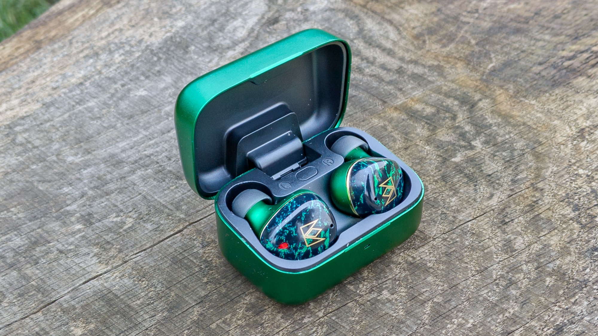 I tried out this audio personalization engine, and now I don't think I can live without it