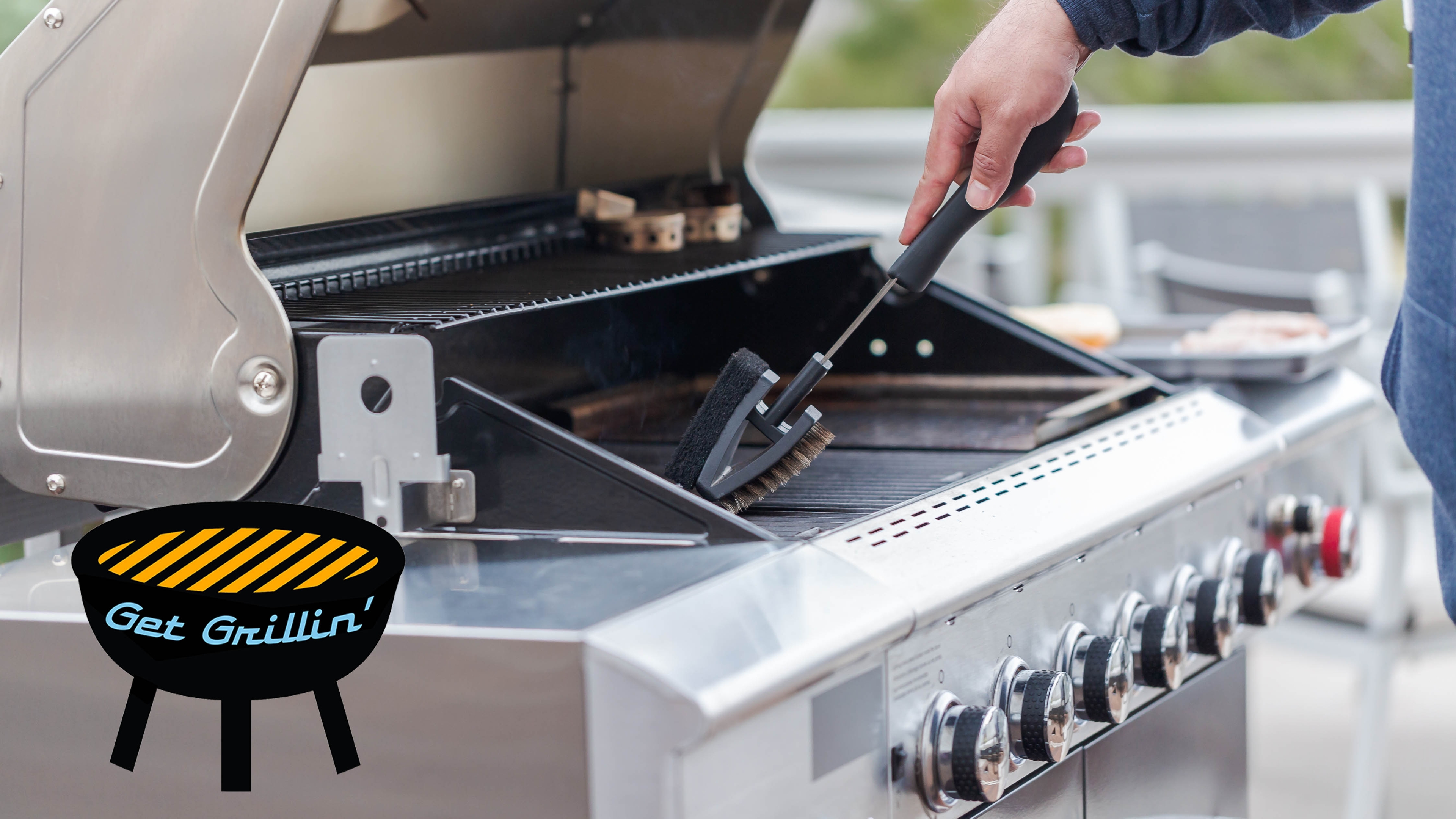 Experts share 4 quick tips to clean a grill — without the mess