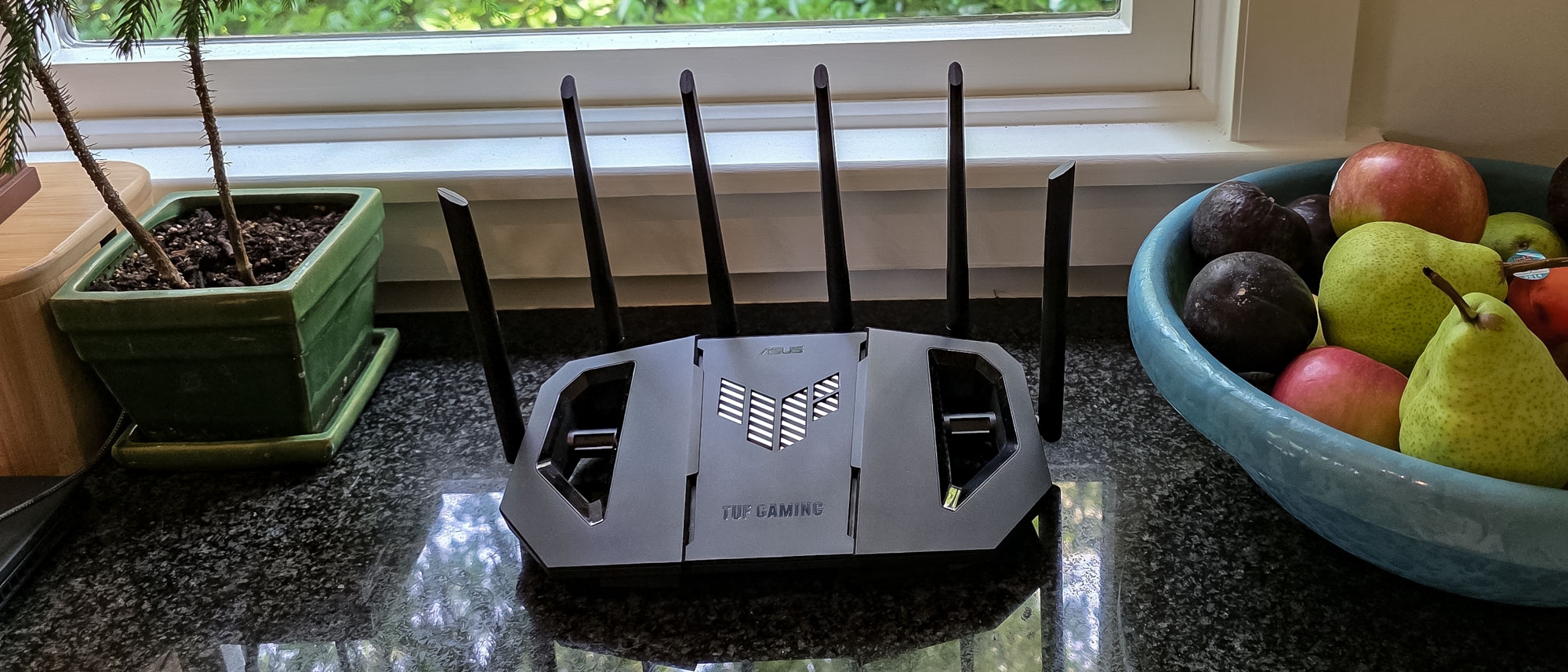 Asus TUF Gaming BE6500 router review: dual-band Wi-Fi 7 with top-flight wired performance
