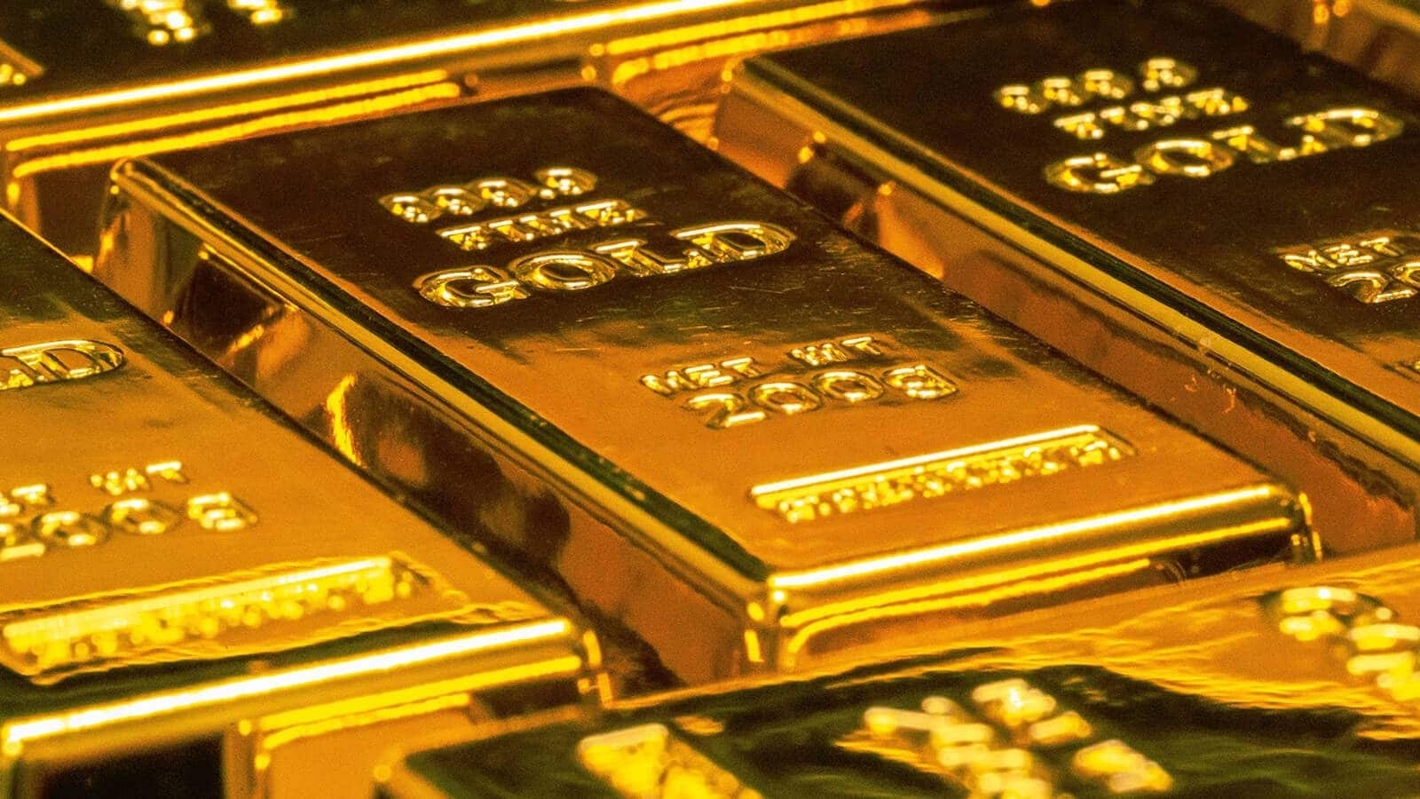 سعر الذهب العالمى يغلق منخفضا ويسجل 1.8% خسارة أسبوعية