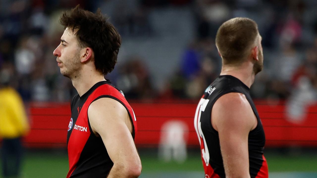 AFL round 15 Fremantle v Essendon: Live scores, updates and SuperCoach news