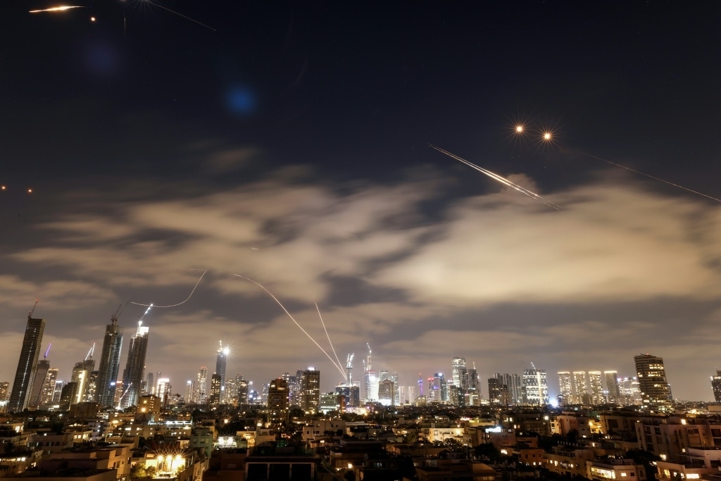 Iran missiles kill 10 in Israel in night of mutual attacks