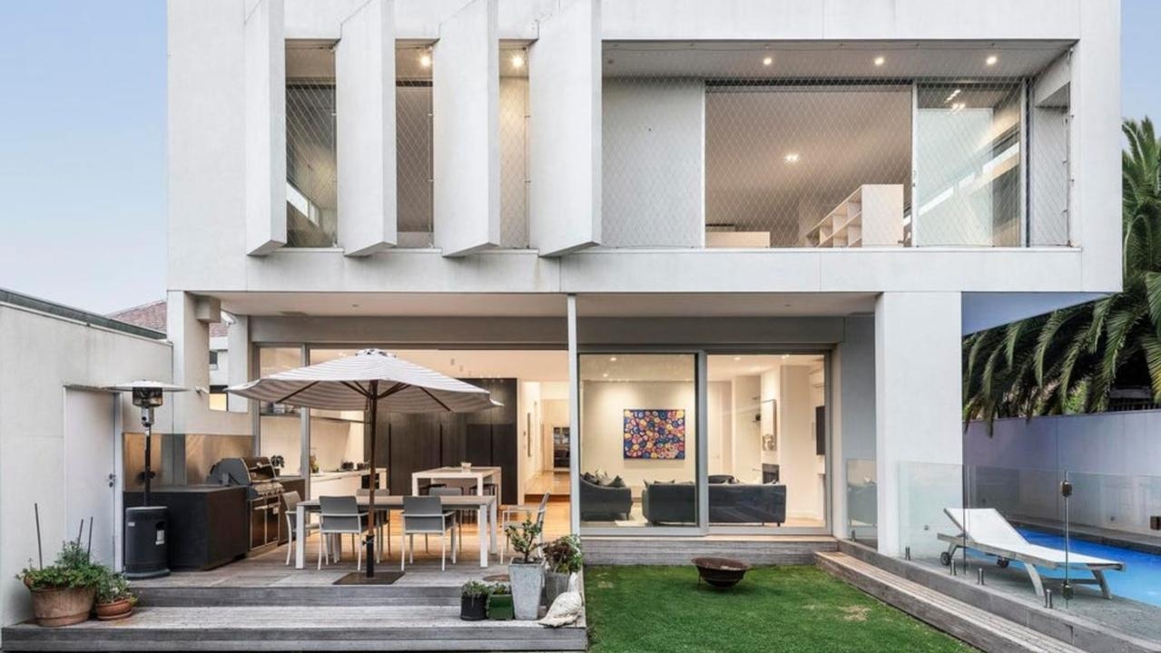Melbourne suburbs where houses remain affordable for buyers