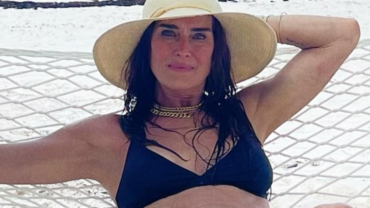 Brooke Shields celebrates 60th birthday with bikini shoot