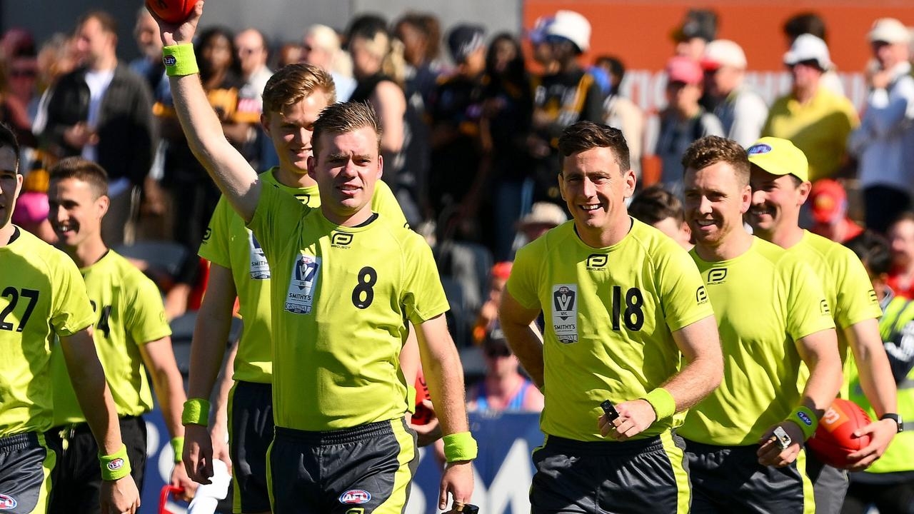 Danny O'Brien racing manager Jack Howard to make AFL field umpire debut in Richmond-Sydney clash at MCG