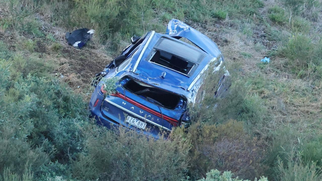 Six teenagers injured in stolen car crash in Epping, causing major delays
