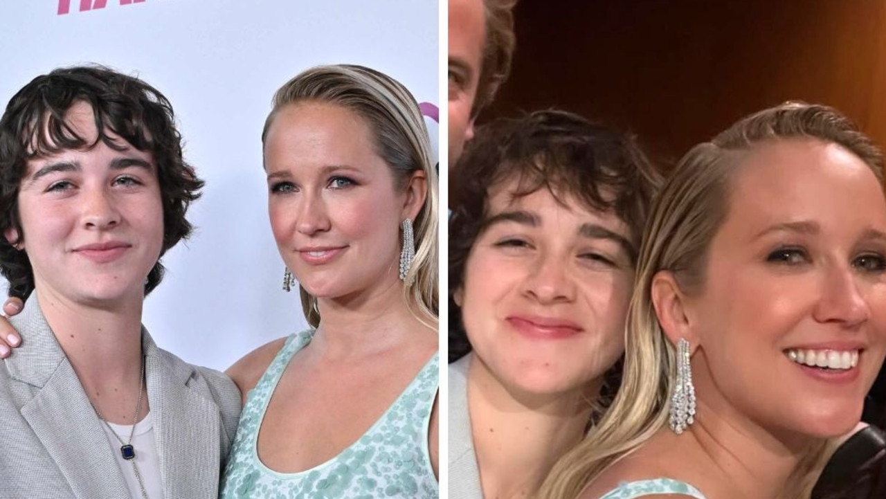 Actress makes public debut with new girlfriend