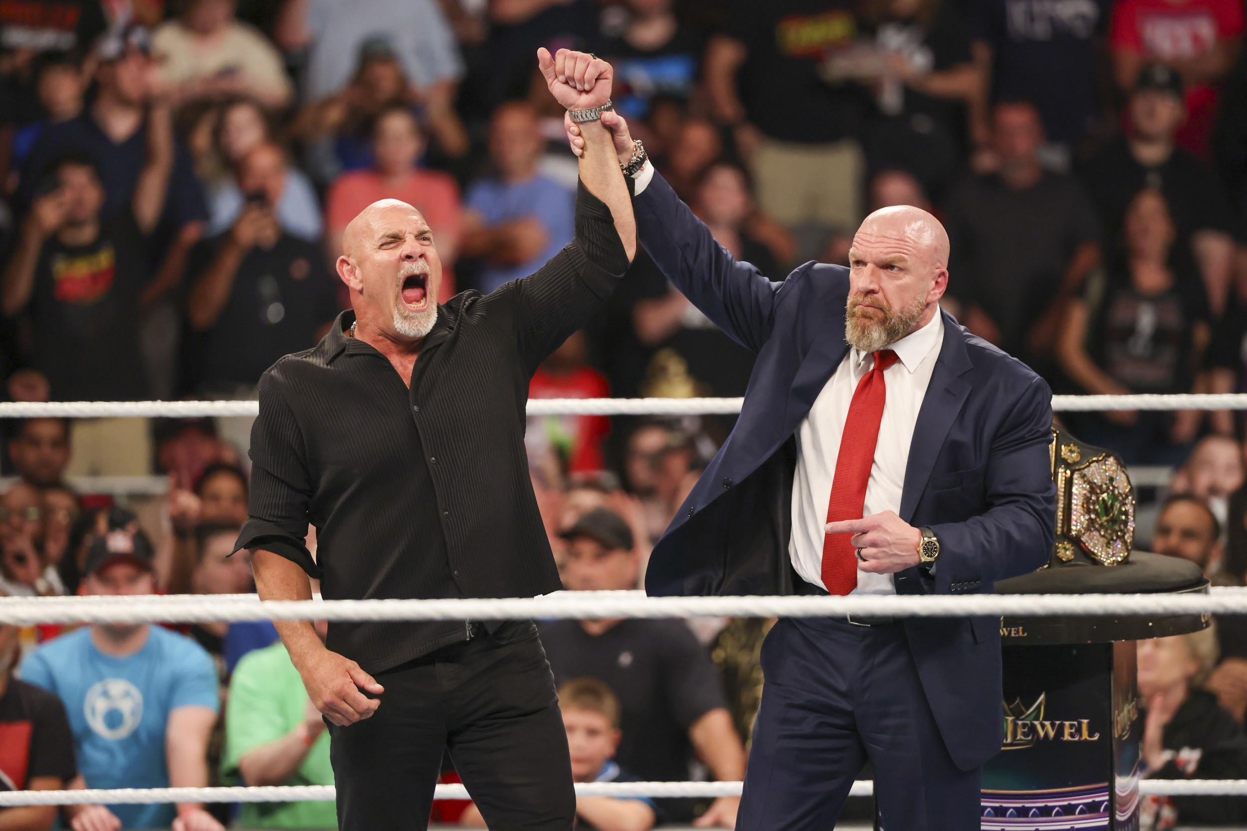 'He Can Bite Me' - Goldberg Fires Back At WWE Legend