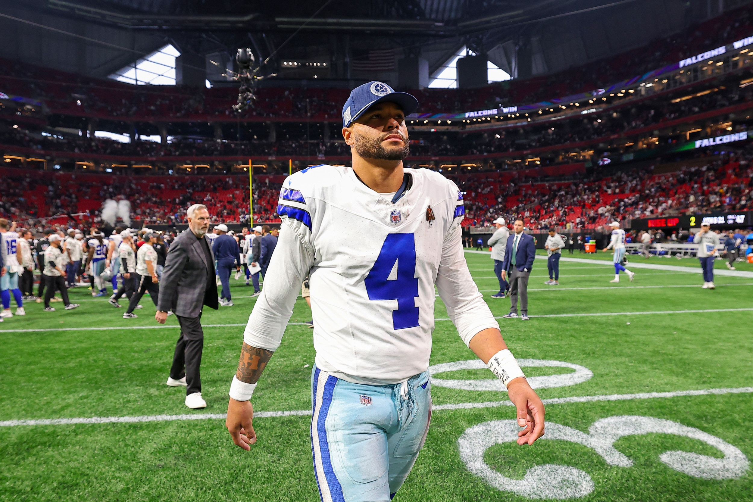 Former NFL MVP Says Cowboys Will Ditch Dak Prescott