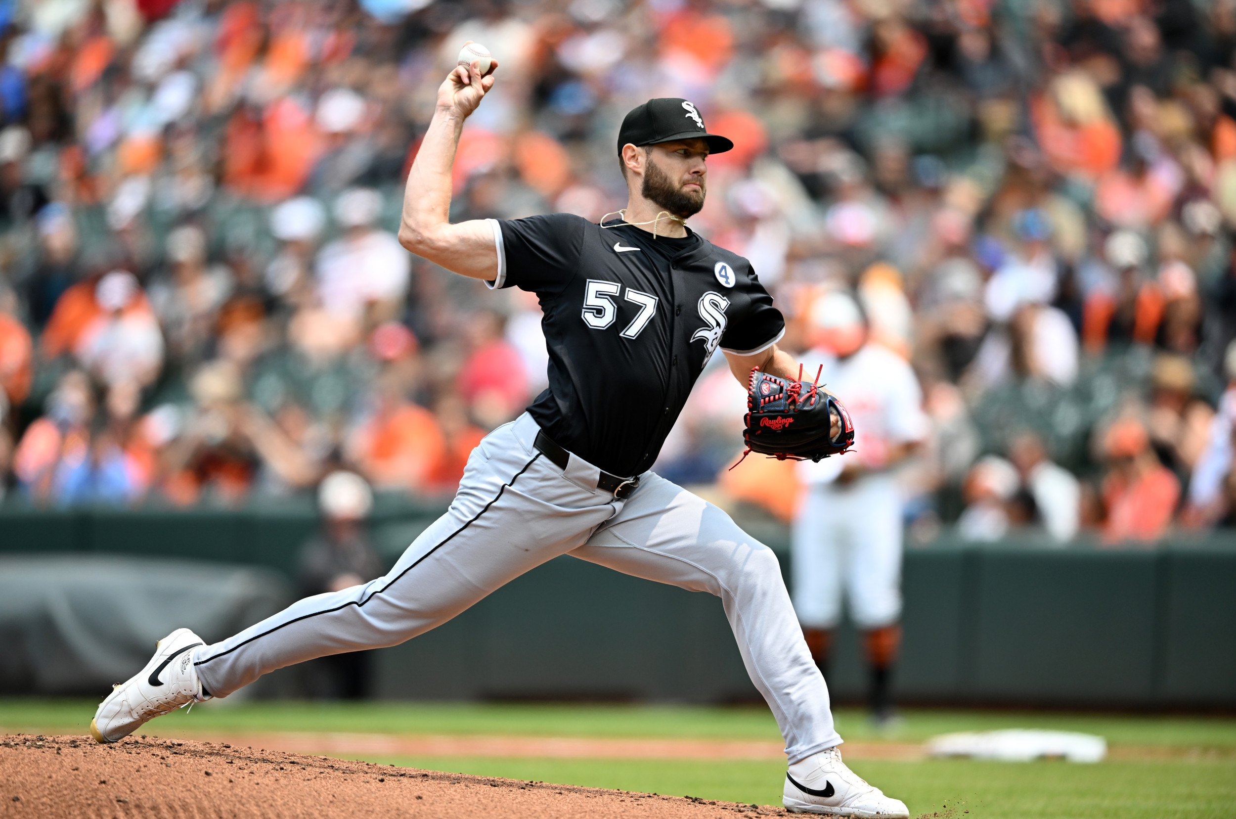 Yankees Predicted to Trade For Resurgent Starter With 2.15 ERA Before Trade Deadline
