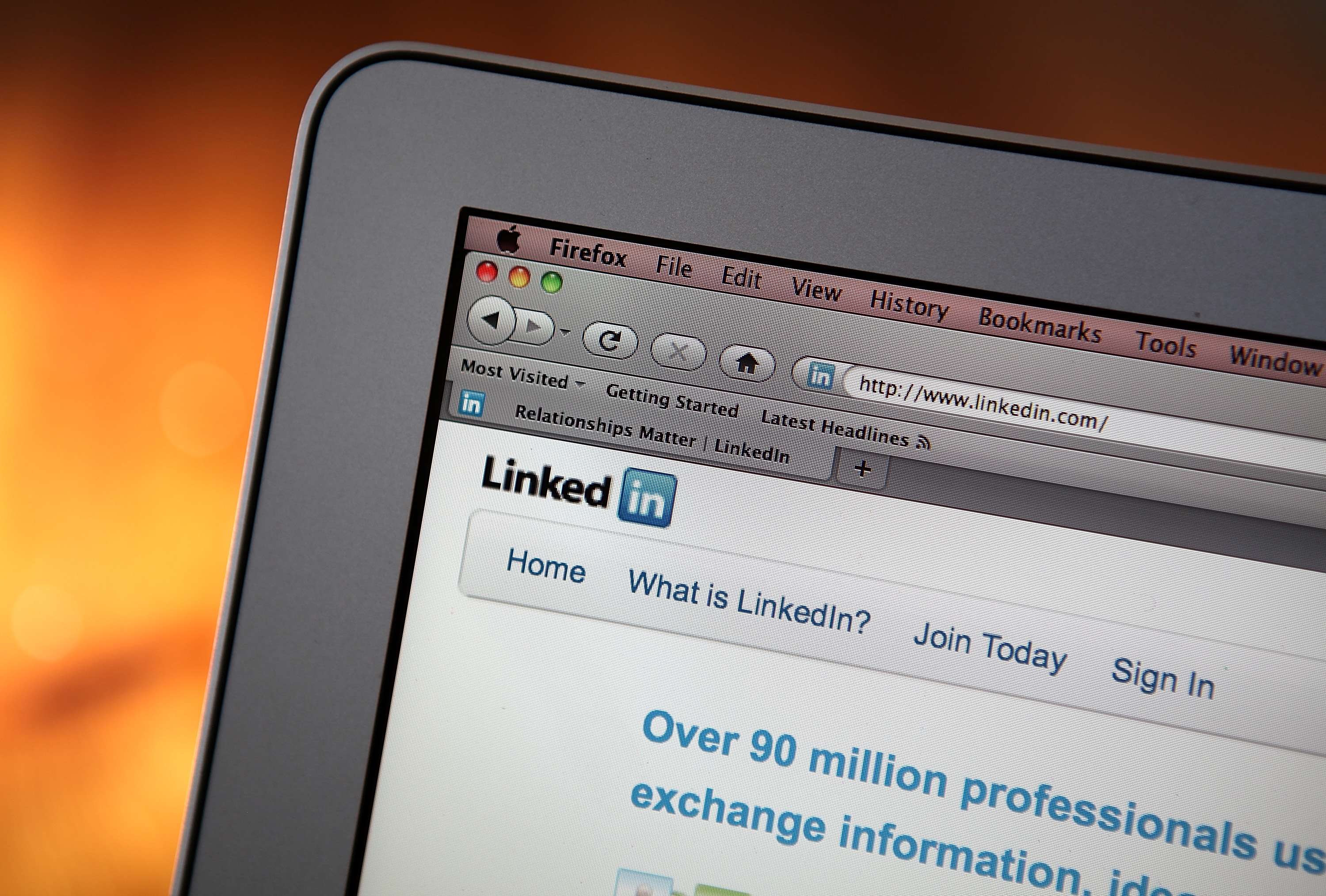 Nearly All Employees Are Searching for a New Job—While At Work
