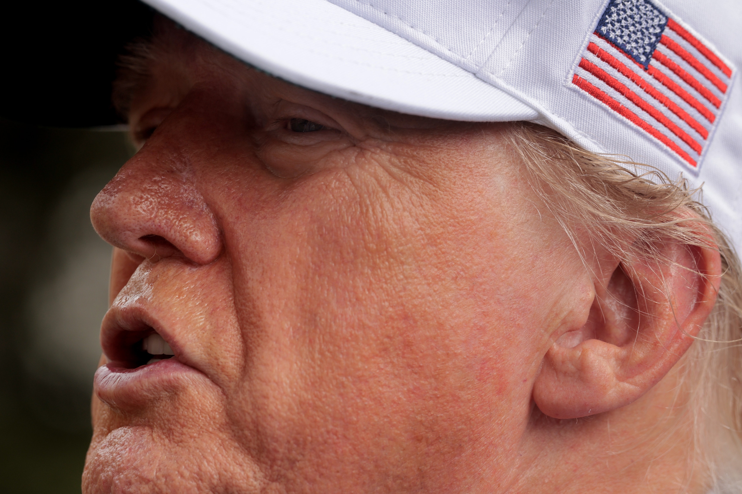 Trump Lashes Out at 'Dummy' Jerome Powell As Pressure Tactics Ignored