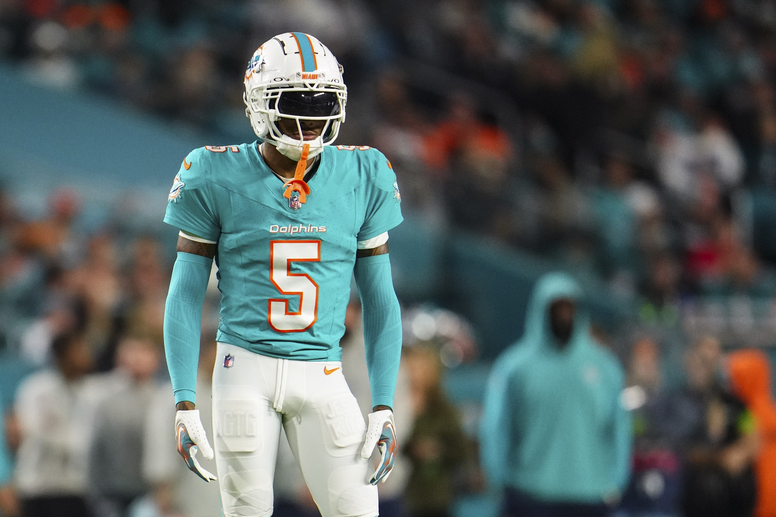 Dolphins' Jalen Ramsey Rumors Take Turn After Tyreek Hill Comments