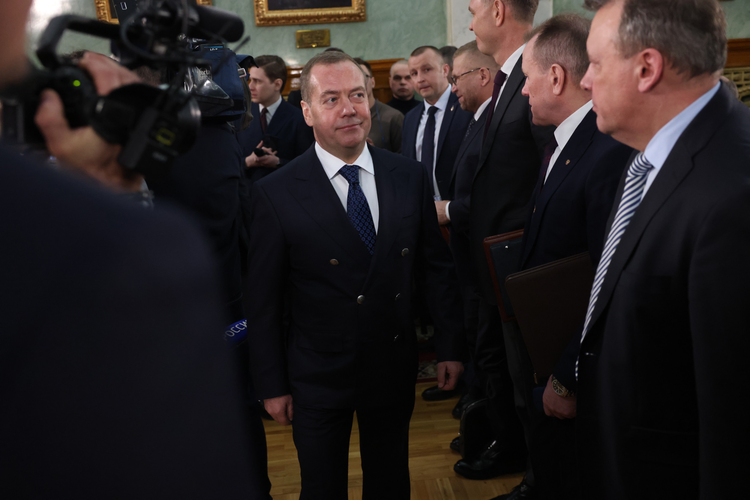Russia Says Countries Now Ready to Supply Iran With Nuclear Weapons