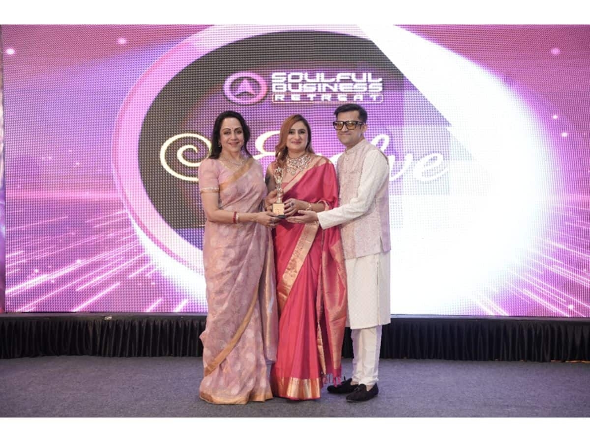 India's Leading Tarot Coach Harpreet Kaur And Abhishek K Madan Inspire Change at SBR 2025 with Hema Malini