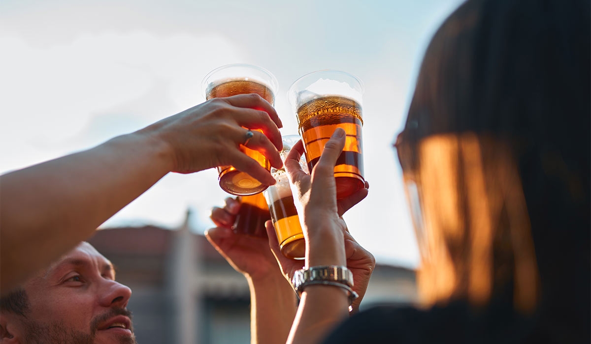 Booze intake of Irish population has plummeted since 2001