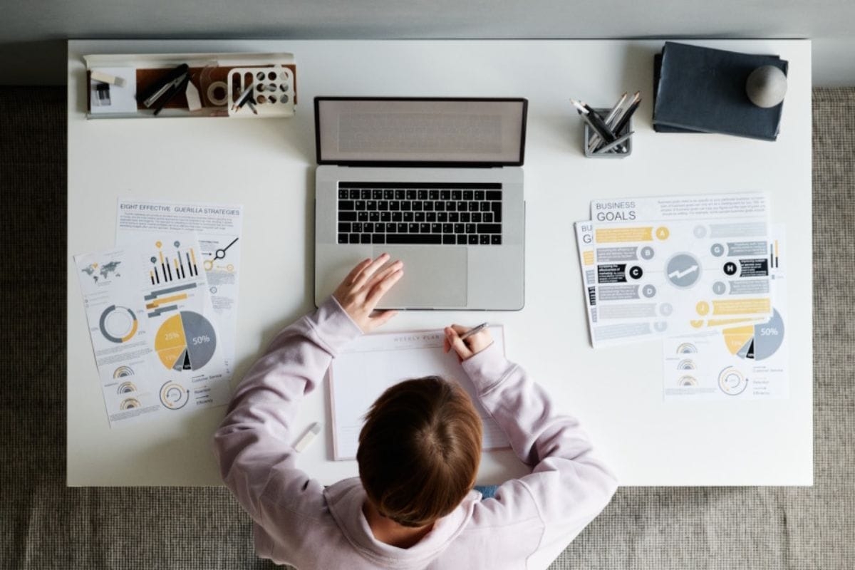 Work Smarter, Live Better: Productivity Hacks for Dubai's Busy Professionals