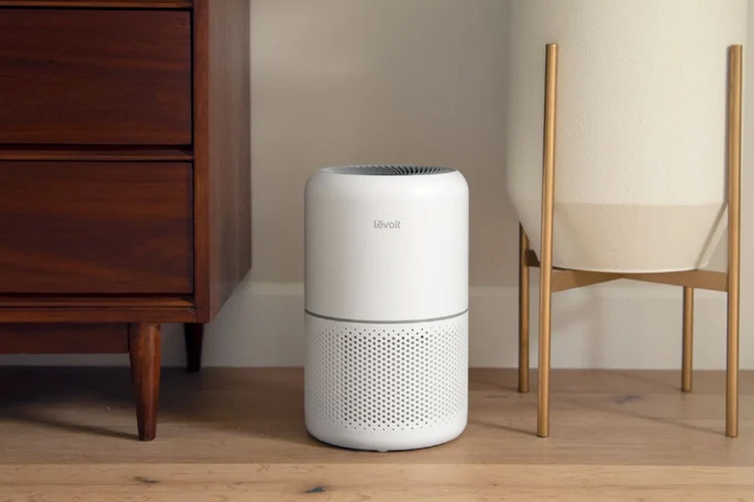 Rated 5 Stars by 42,000 Reviews, Levoit Air Purifier Gets a Blazing Price Drop Before the Hot Season