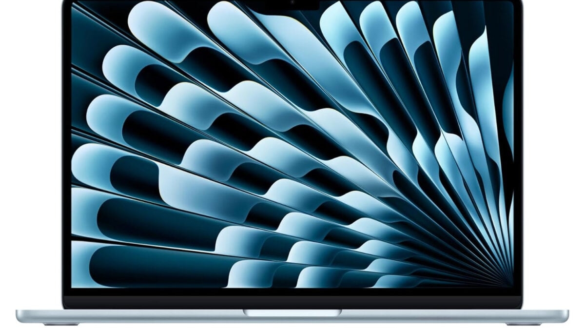 Apple Strikes Again, The MacBook Air 2025 Reaches a New Record-Low Price Once More