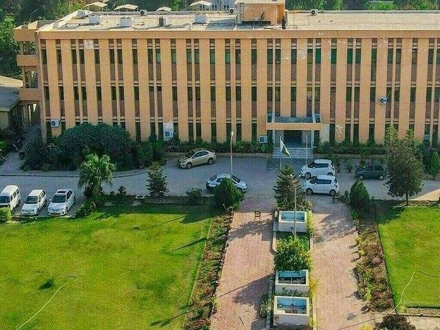Sindh Startups Exhibition 2025: SAU's Moringa products stall draws attention