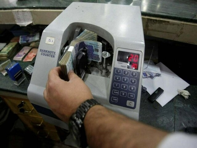 Pakistan govt offers tax relief, cuts rates for salaried class